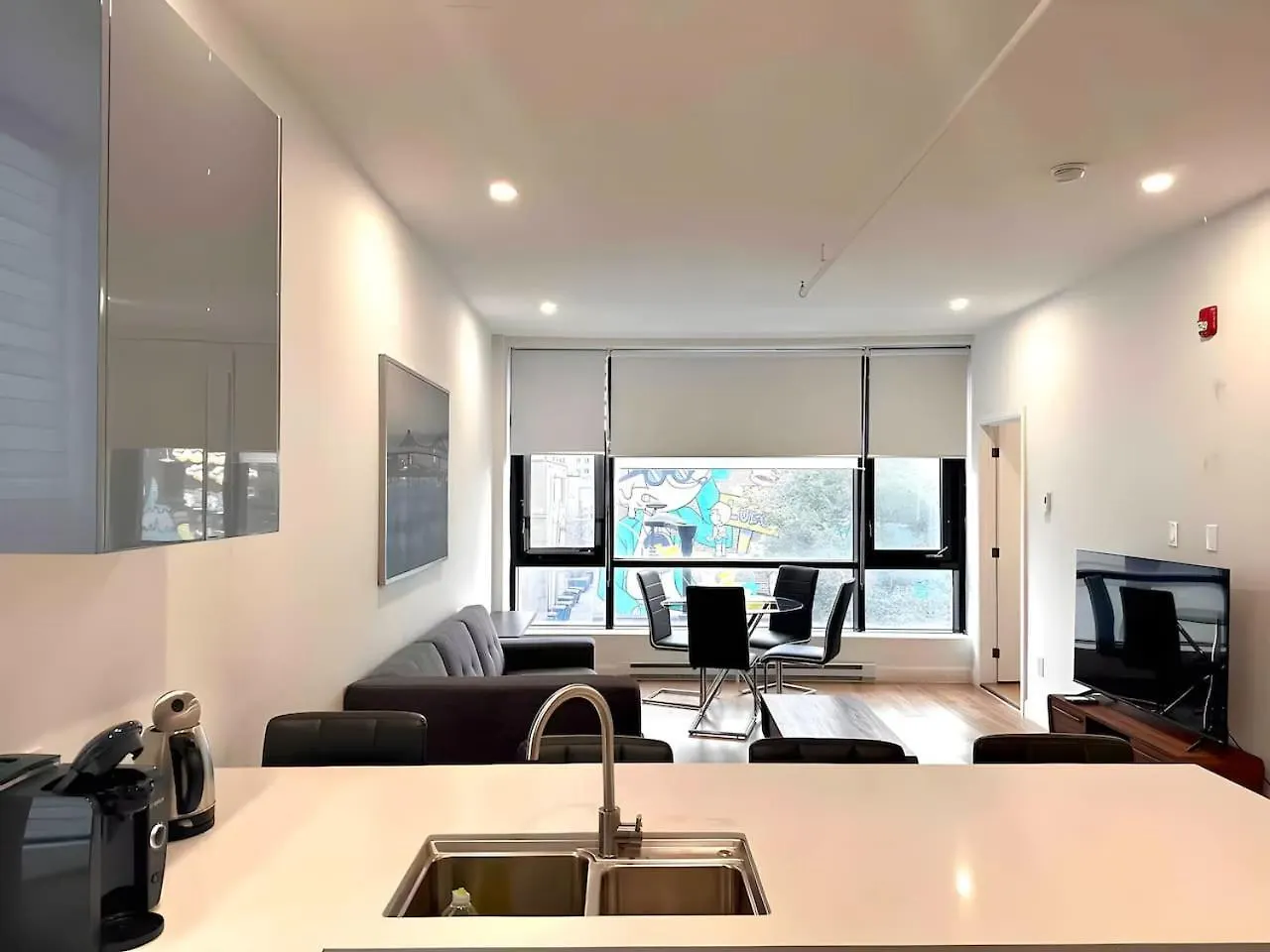Urban 1Bdr Apartment On Bishop -Mtl Live Spot Zx3 Montreal Canada